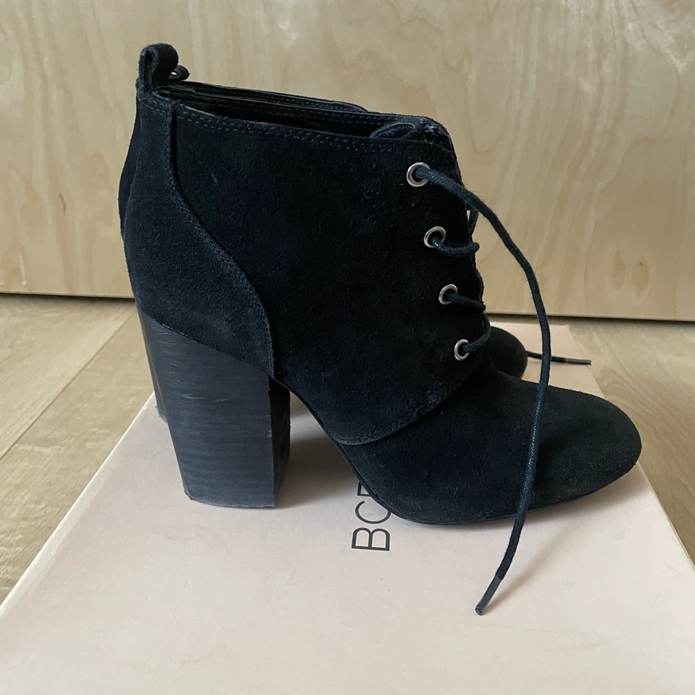 BCBGeneration black suede leather booties - Picture 4 of 5